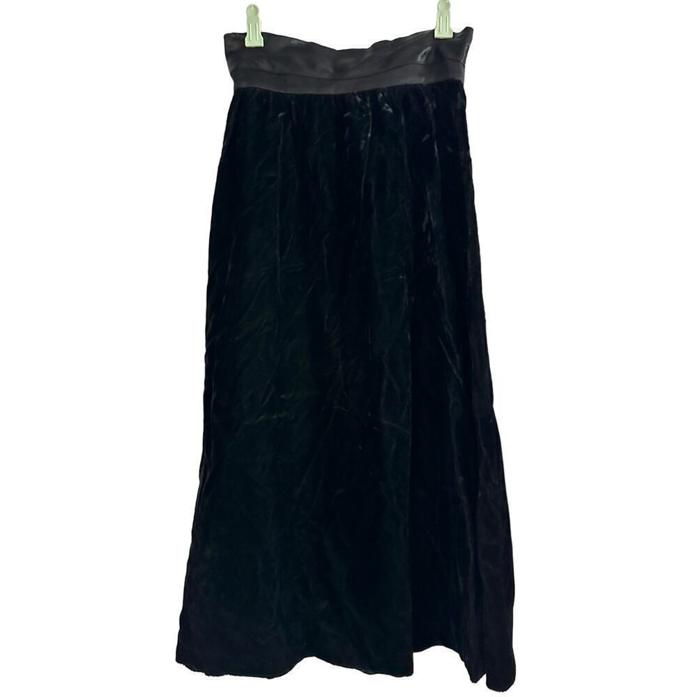 GUNNE SAX Vintage Black Witchy Gothic Velvet Pleated Satin Waistband Skirt